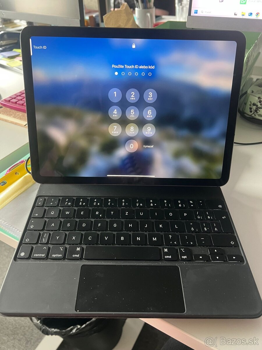 Apple Ipad M1 256gb 2022 plus klavesnica a pero