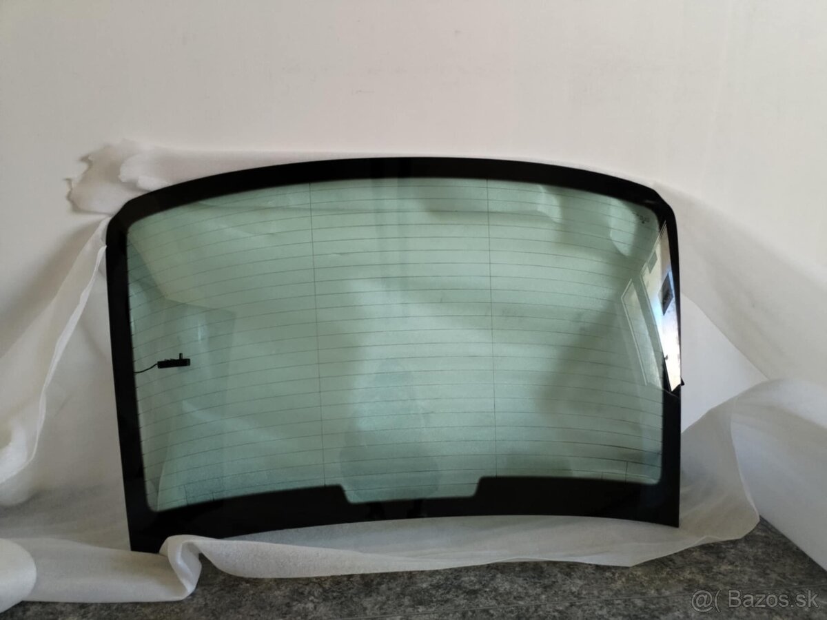 Nové zadné sklo pre VW Passat B6 sedan 3C2 1.9 TDi 77 kW