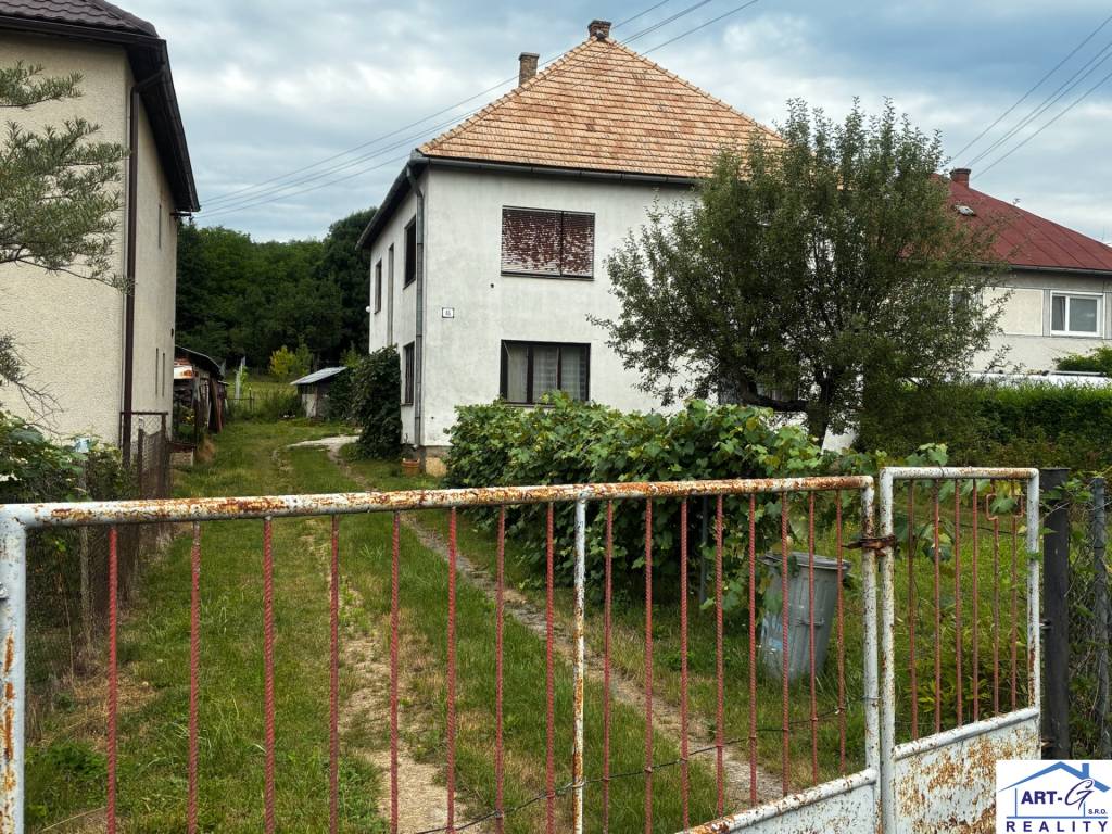 Dvojgeneračný rodinný dom Bzovík predaj
