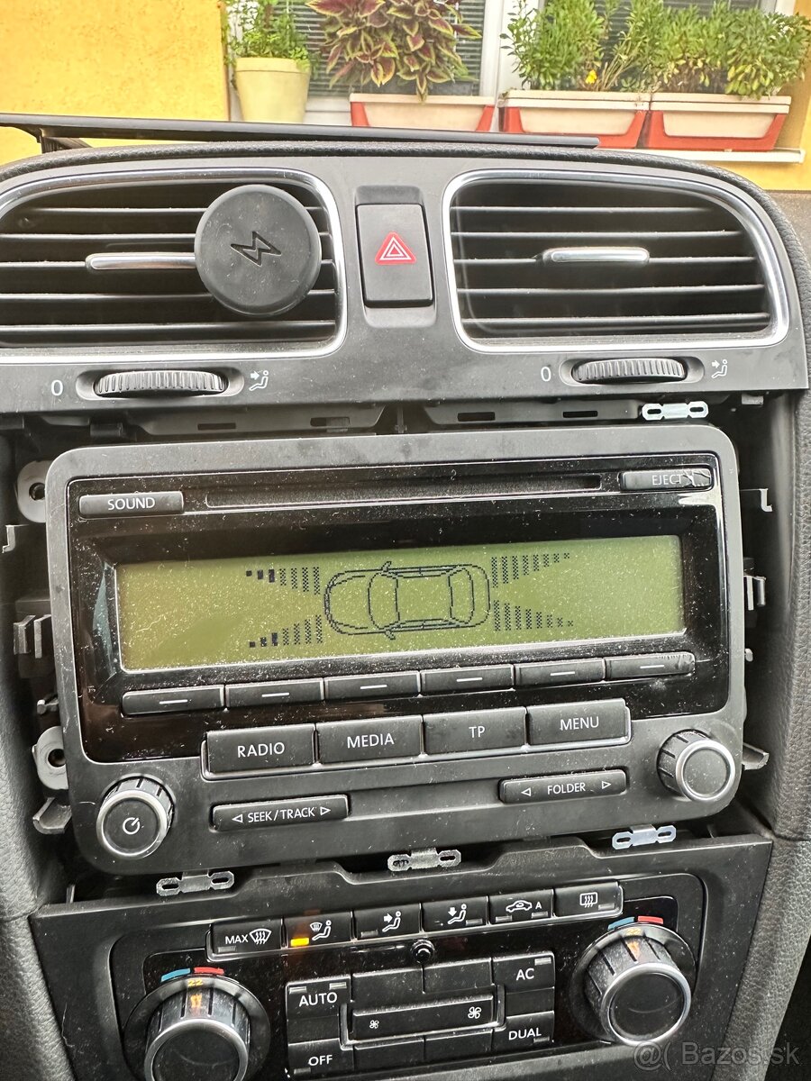 VW RCD 310 AUTORÁDIO