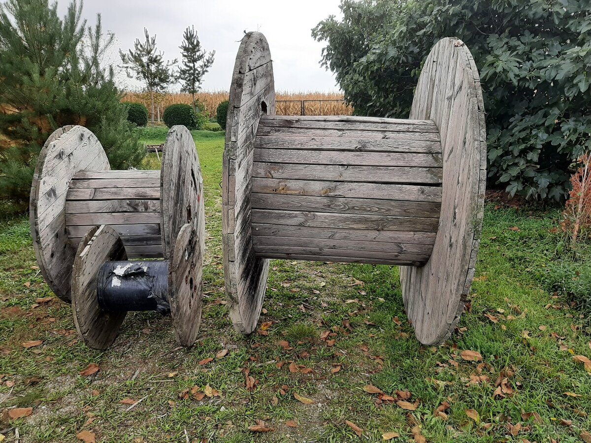 DREVENÝ BUBON DREVENÁ CIEVKA priemer 2 metre