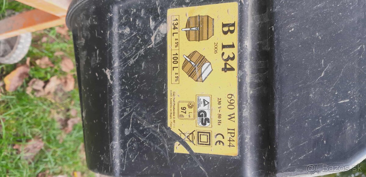 Miešačka na betón