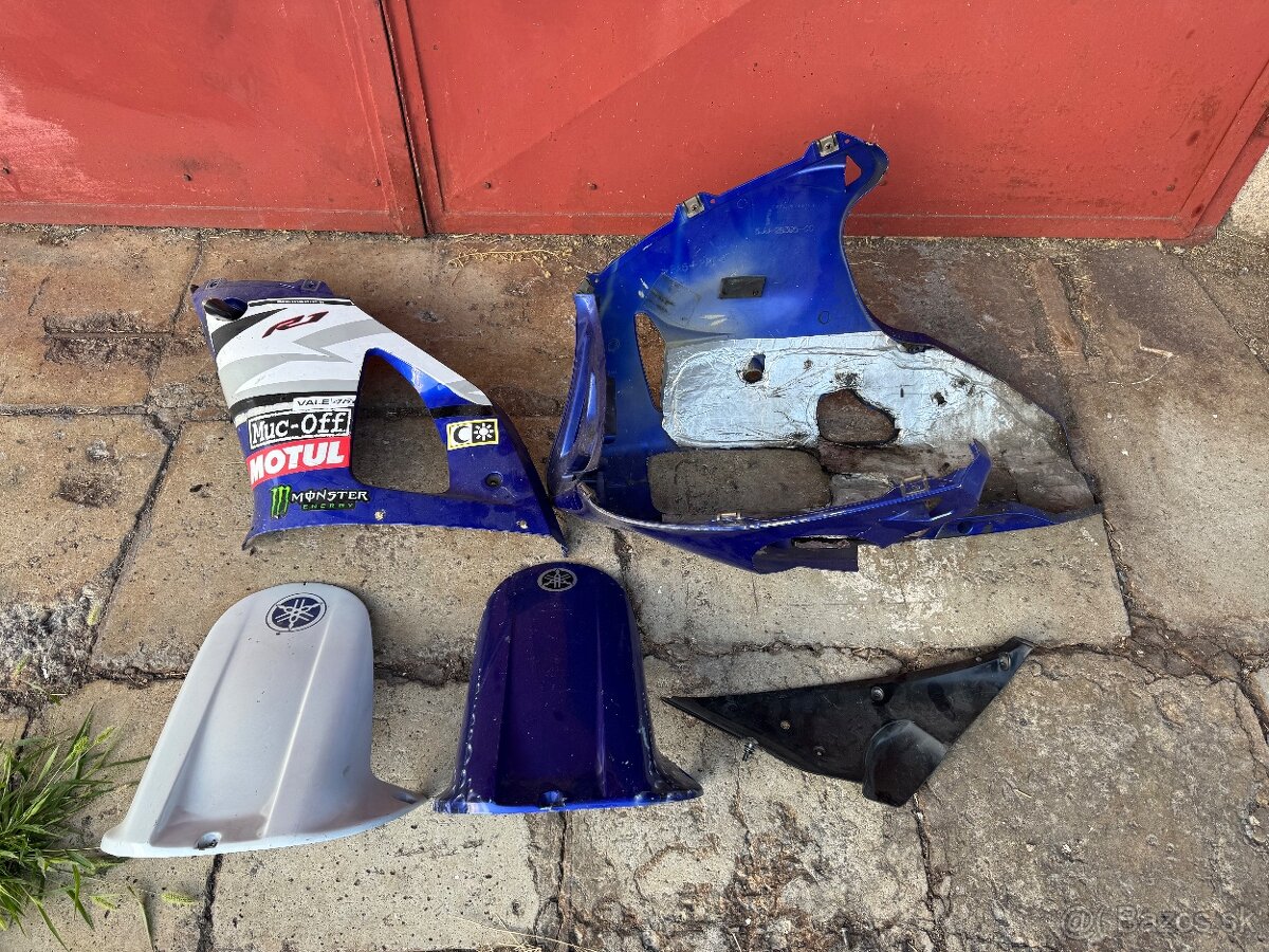 Yamaha yzf r1 plasty