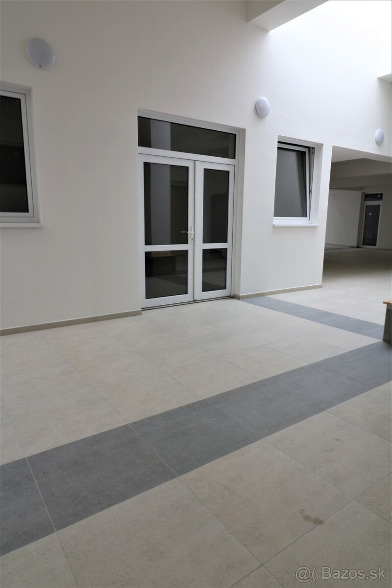 Prenájom priestoru 60 m2 na rôzne účely Bytčická ulica