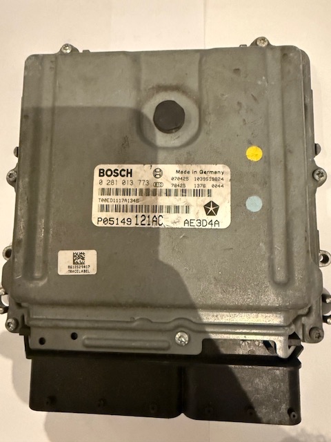 RIADIACA JEDNOTKA MOTORA chrysler 300c