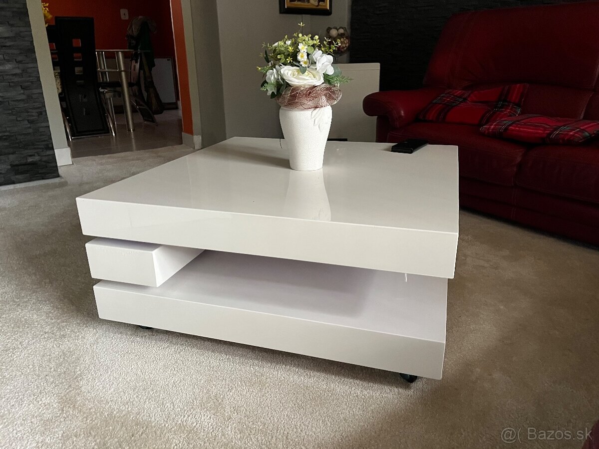 Konferenčný stolík