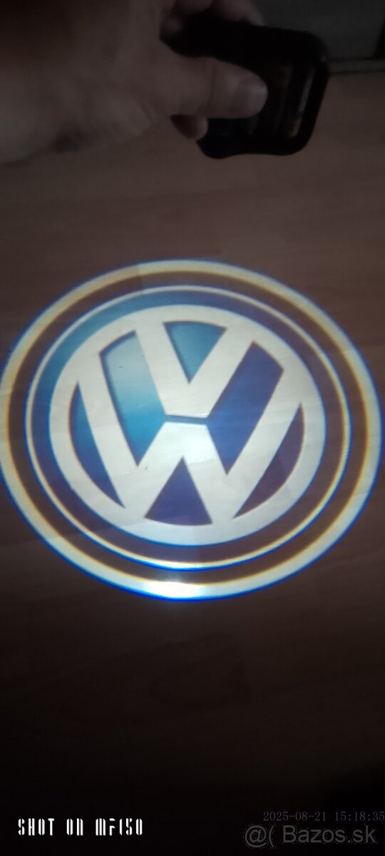Led logo projektor w,audi a škoda. Montaz zdarma