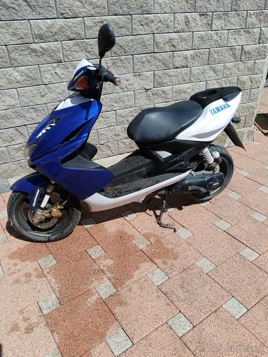 YAMAHA