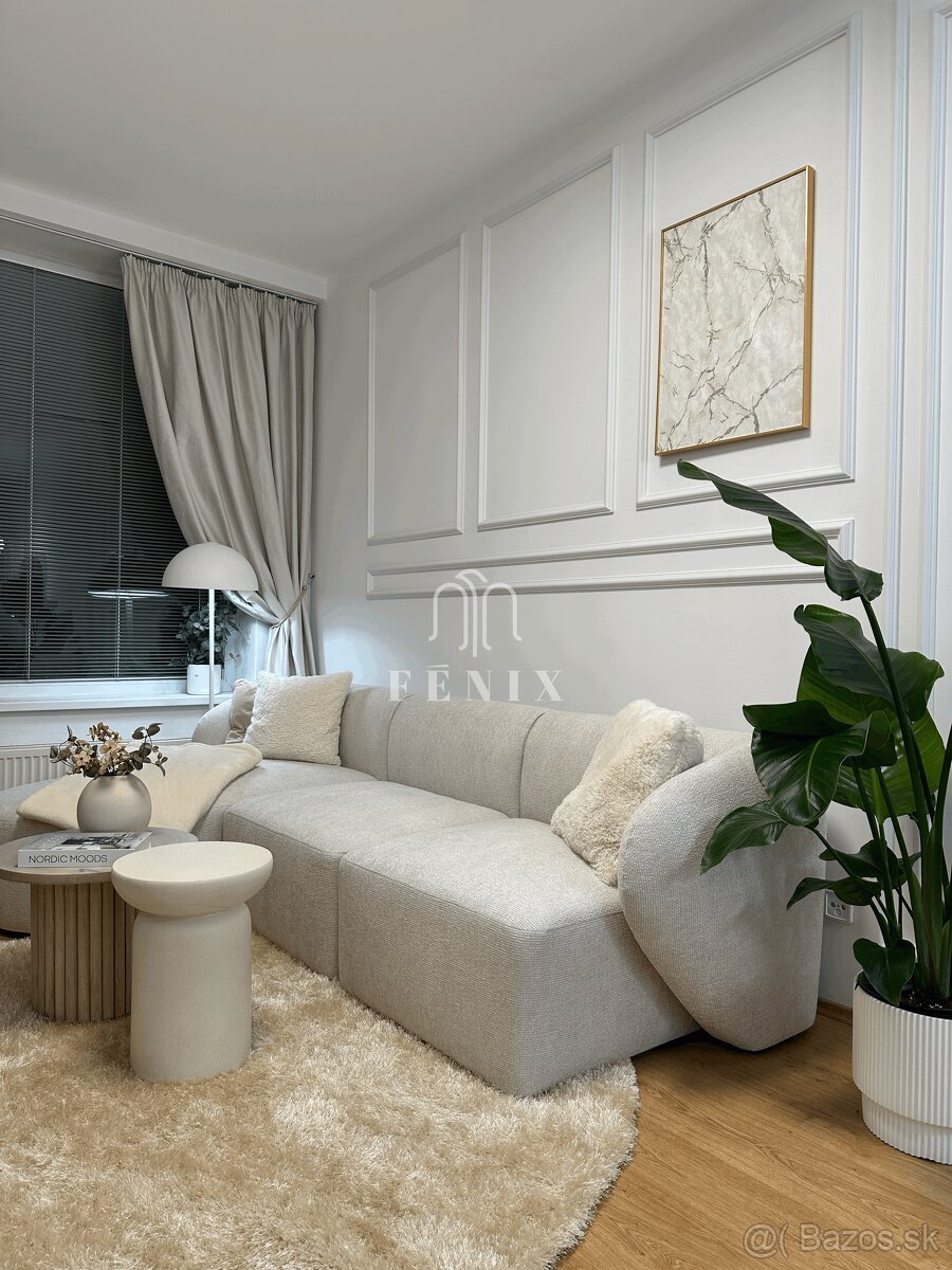 Veľký 2 izbový byt 50m2+ 30m2 predzahrádka+parkovacie miesto
