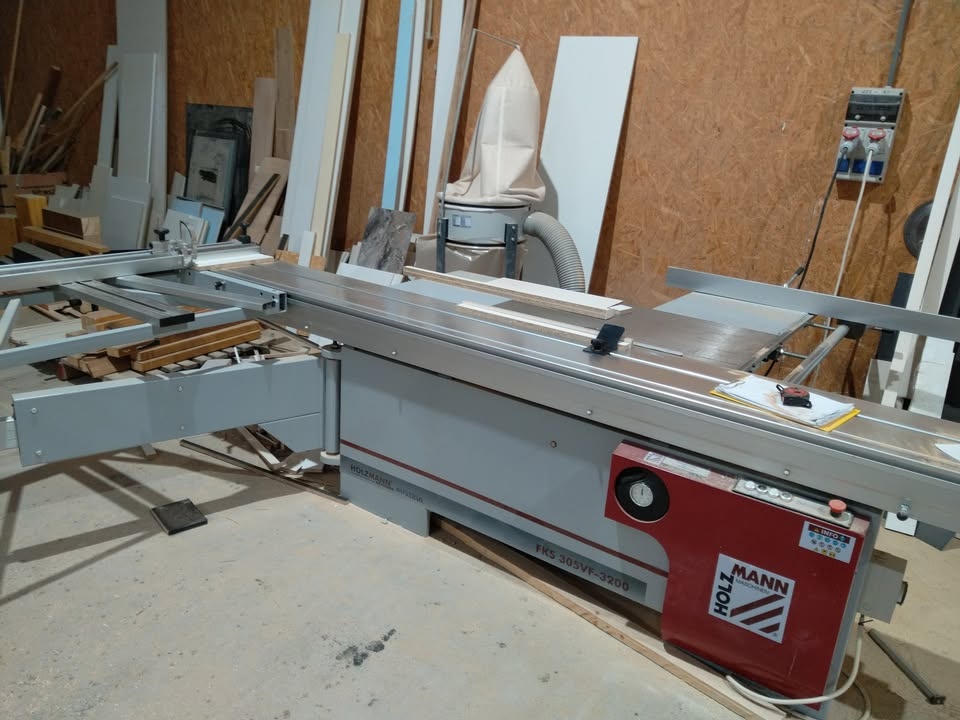 Formátovacia píla HOLZMANN FKS305-VF3200