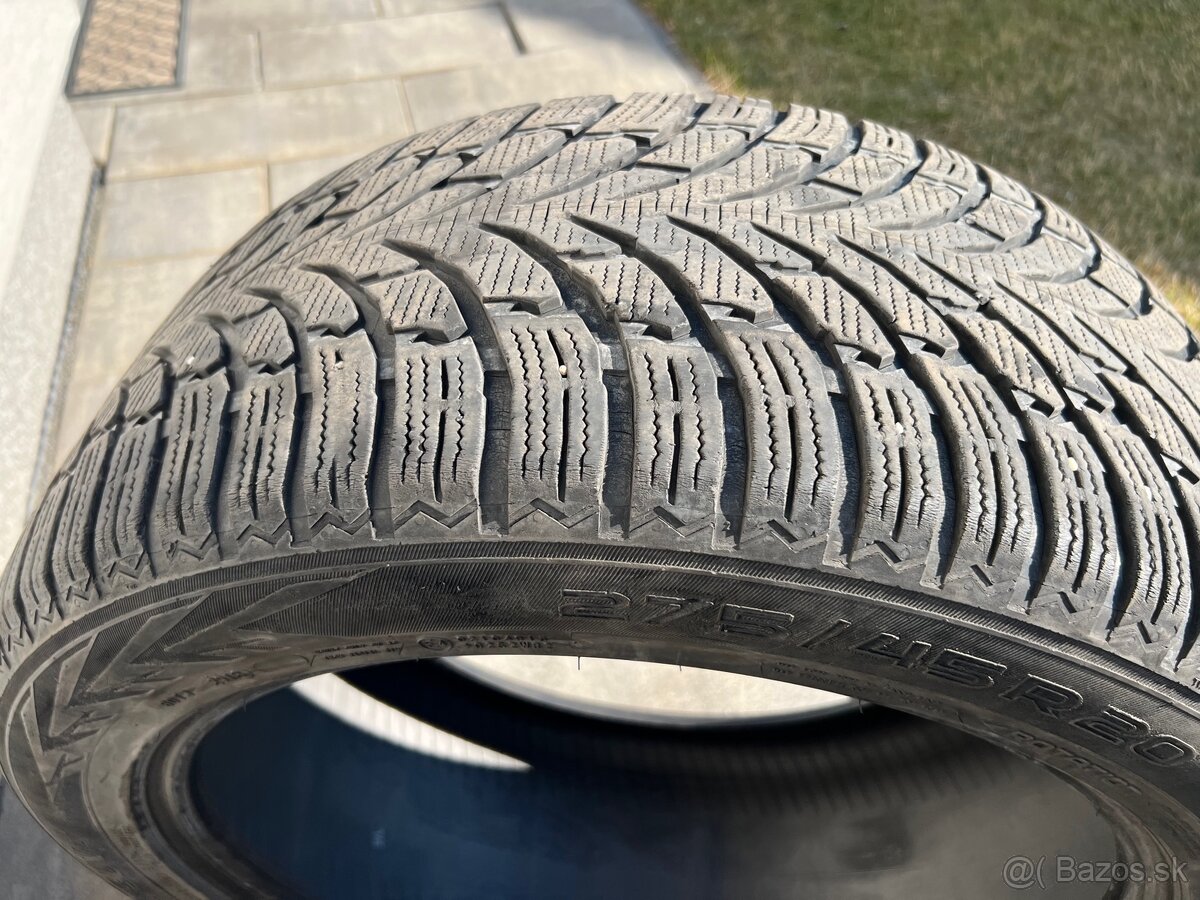 275/45 R20