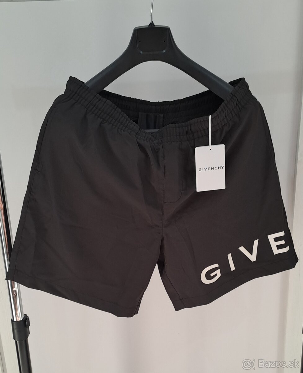 GIVENCHY PLAVKY