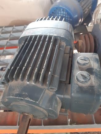 elektromotor s brzdou