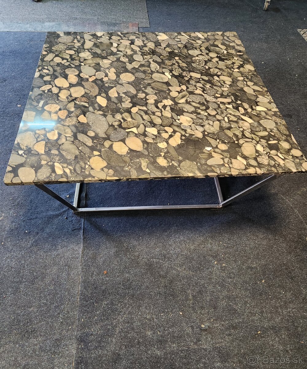 Stolik 140x140