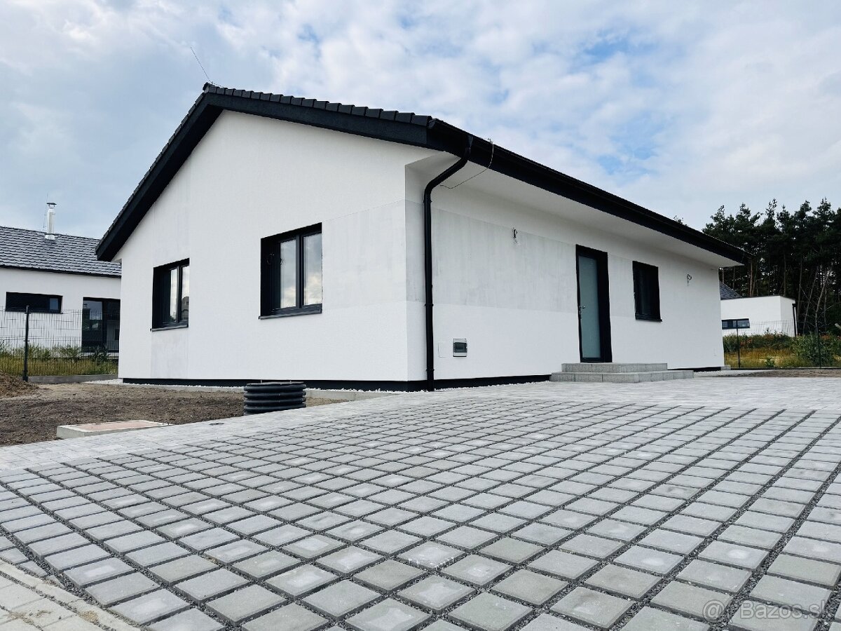 Na predaj 4i RD v obci Gajary.