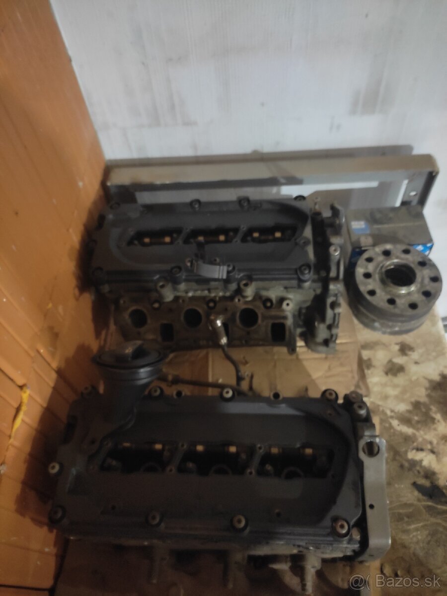 Predám hlavy motora Audi 3.0 171kw