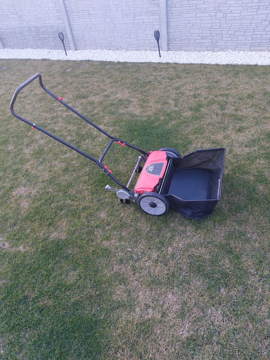Vretenová kosačka HECHT 514 PROFI