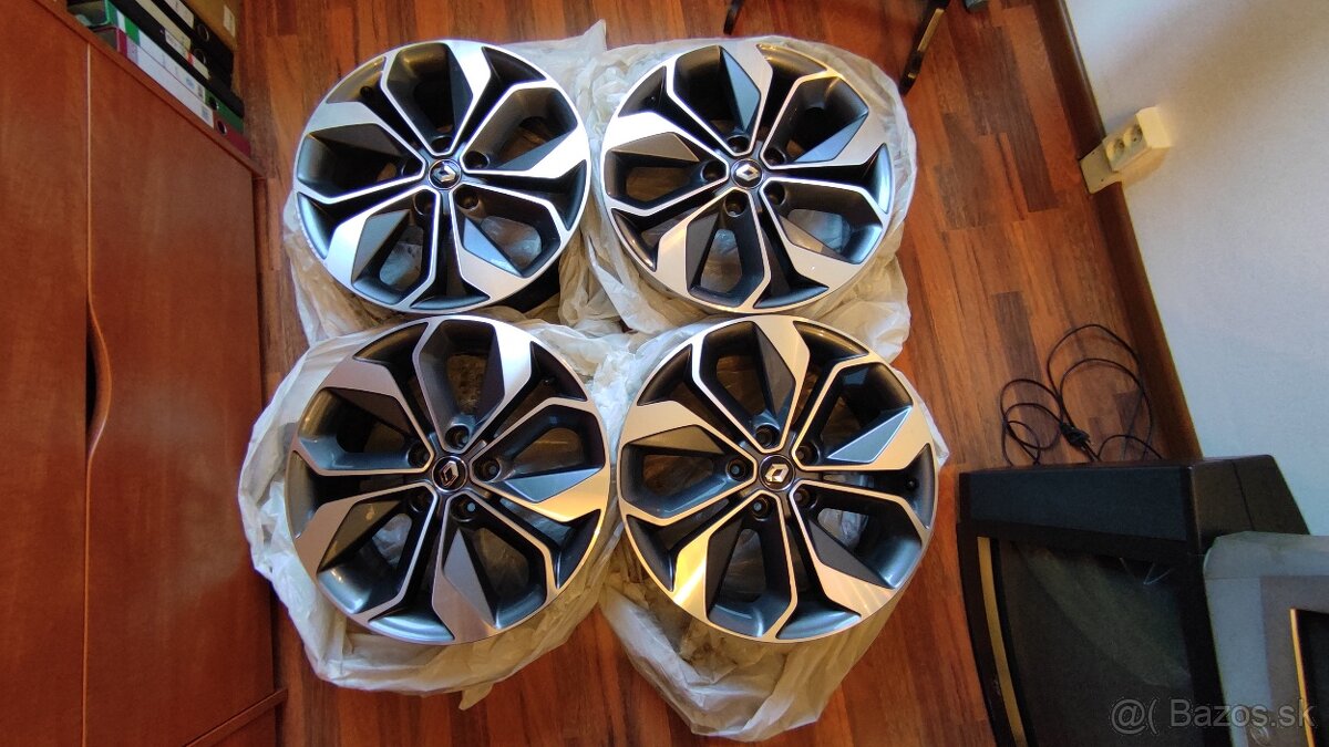RENAULT MEGANE IV Grand Tour 7,5x18 ET46 5x114,3 403006336R