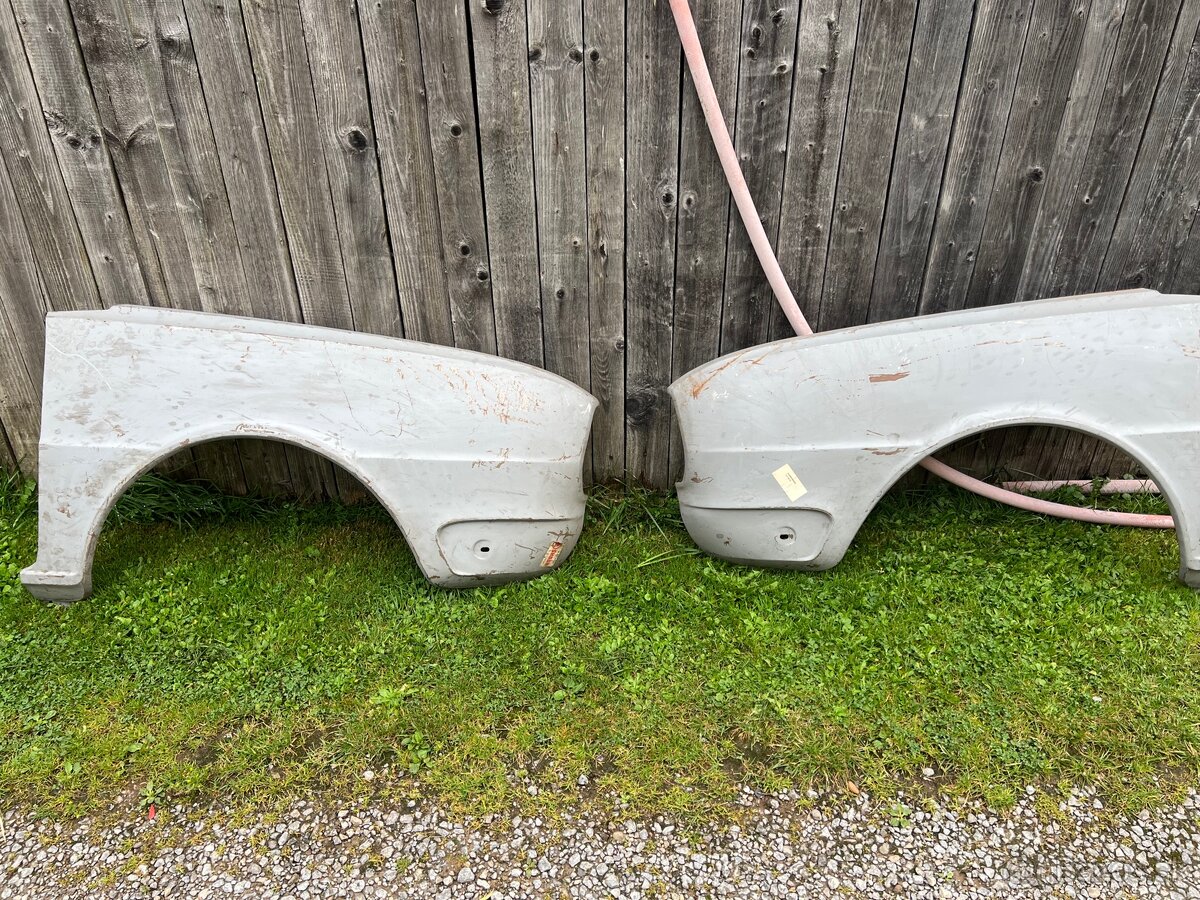 Škoda 105 blatníky