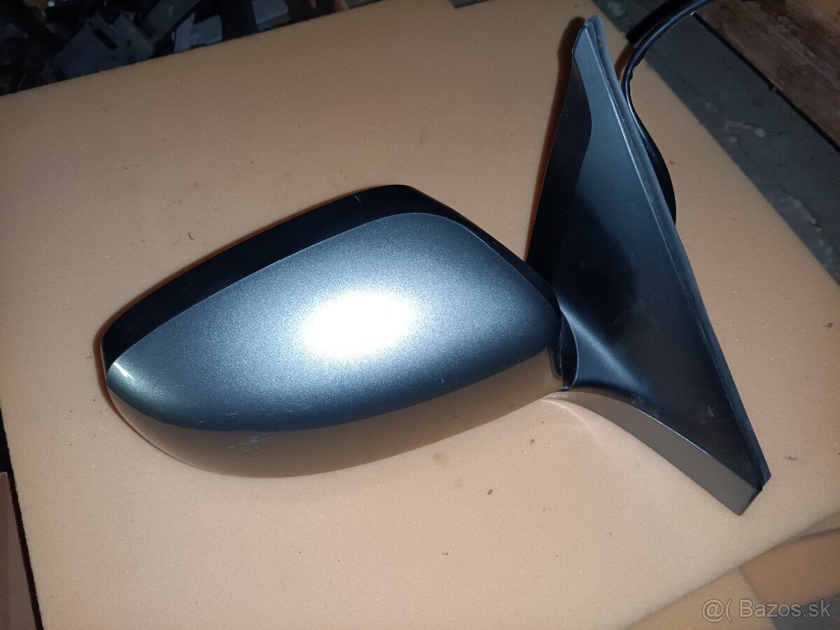 Suzuki Swift nové práve zrkadlo