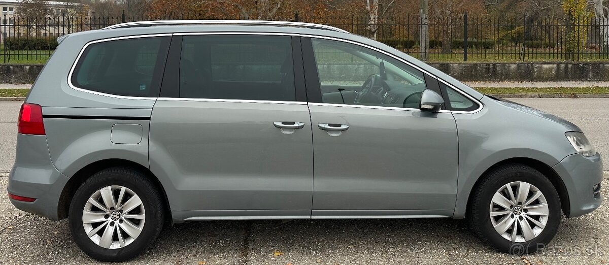Volkswagen Sharan 2.0 CR 103kW,DSG,alcantara,nový zotrvačník