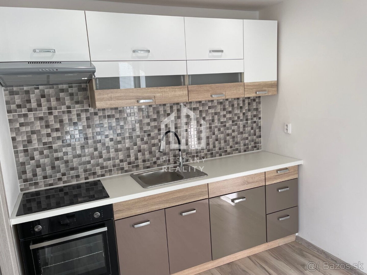 Na prenájom 3-izbový byt pri Kocke,  Piešťany