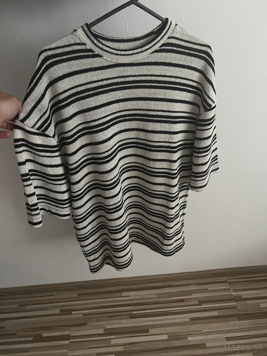 Pánske pásikavé tričko Reserved