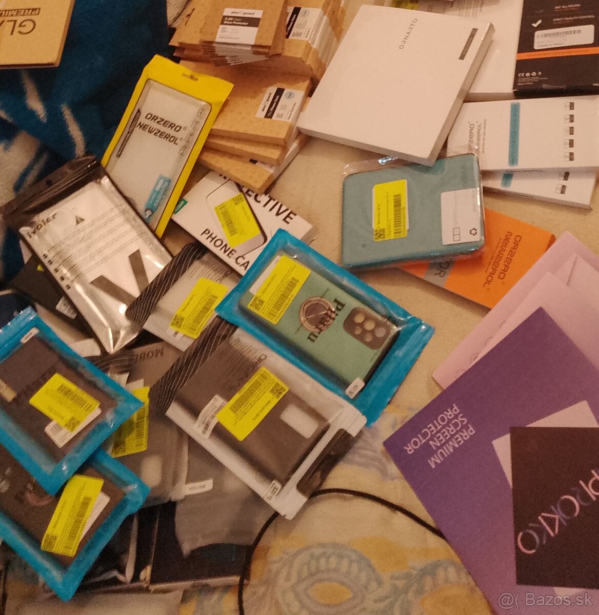 Kryty, púzdra, ochranné skla, rôzne značky