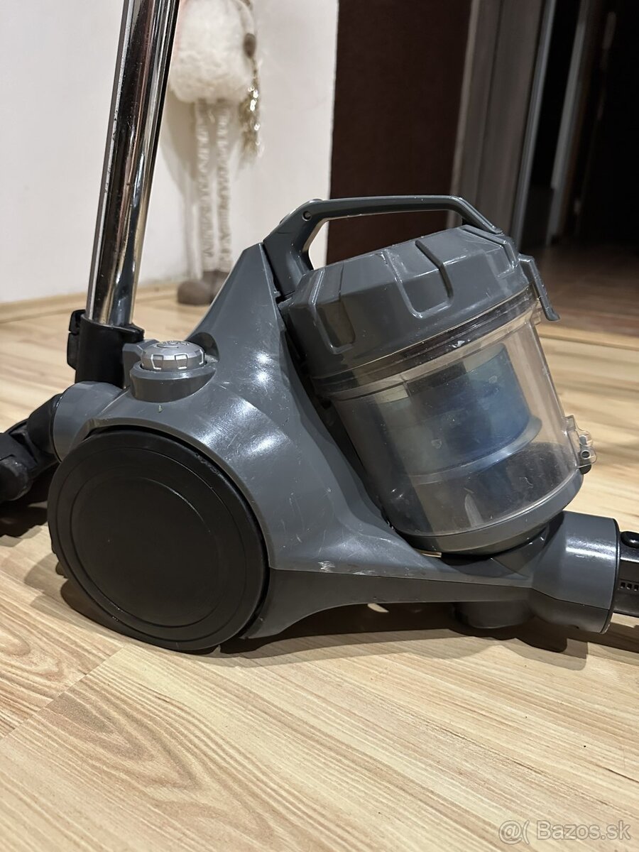 Bezvreckový vysávač – plne funkčný