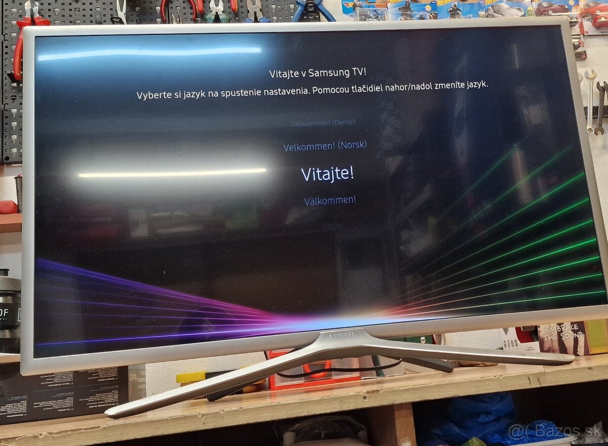 Predám 32" Smart TV Samsung UE32K5672 (Full HD)