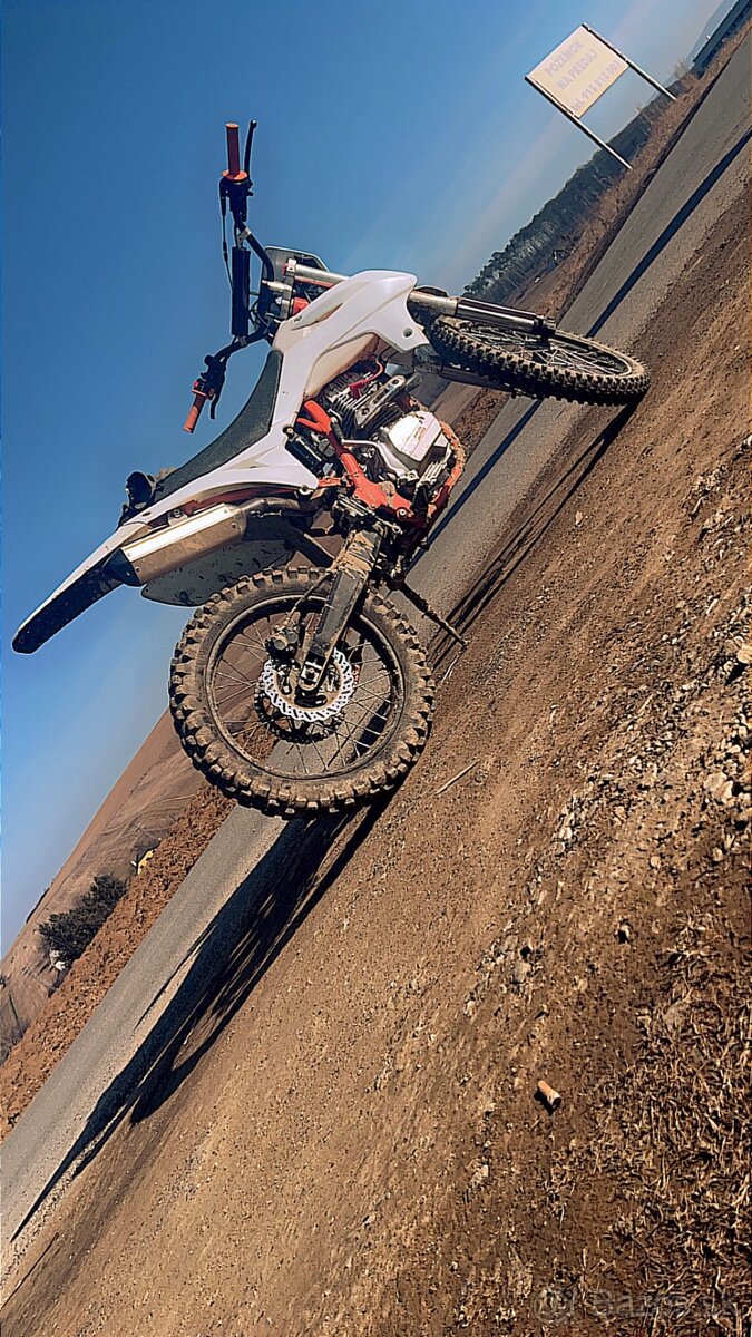 Enduro 250 skladačka
