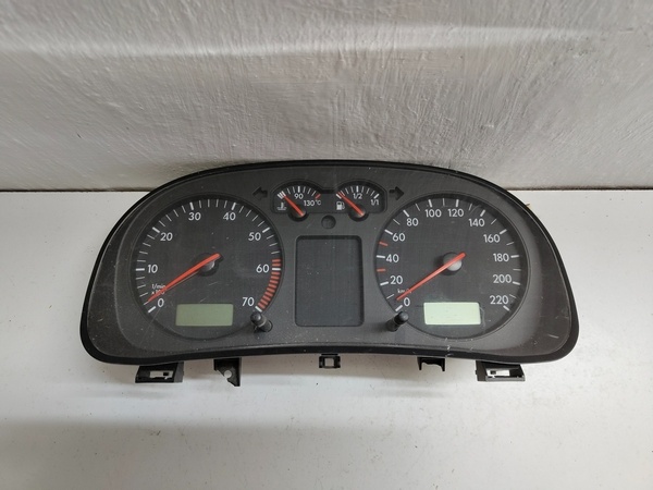 tachometer Vw Golf IV 1j0919861 30€