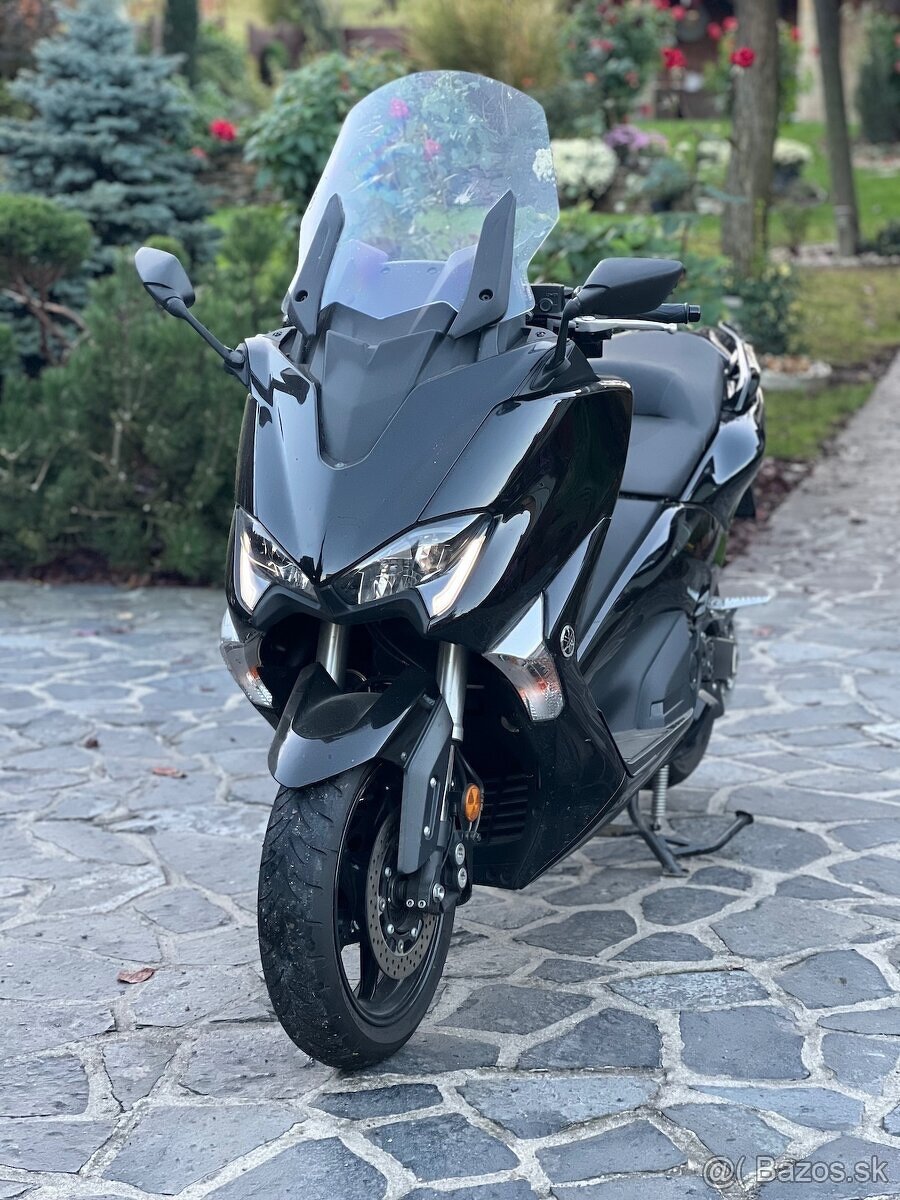 Yamaha TMAX 530 - 100% stav, 11.000km