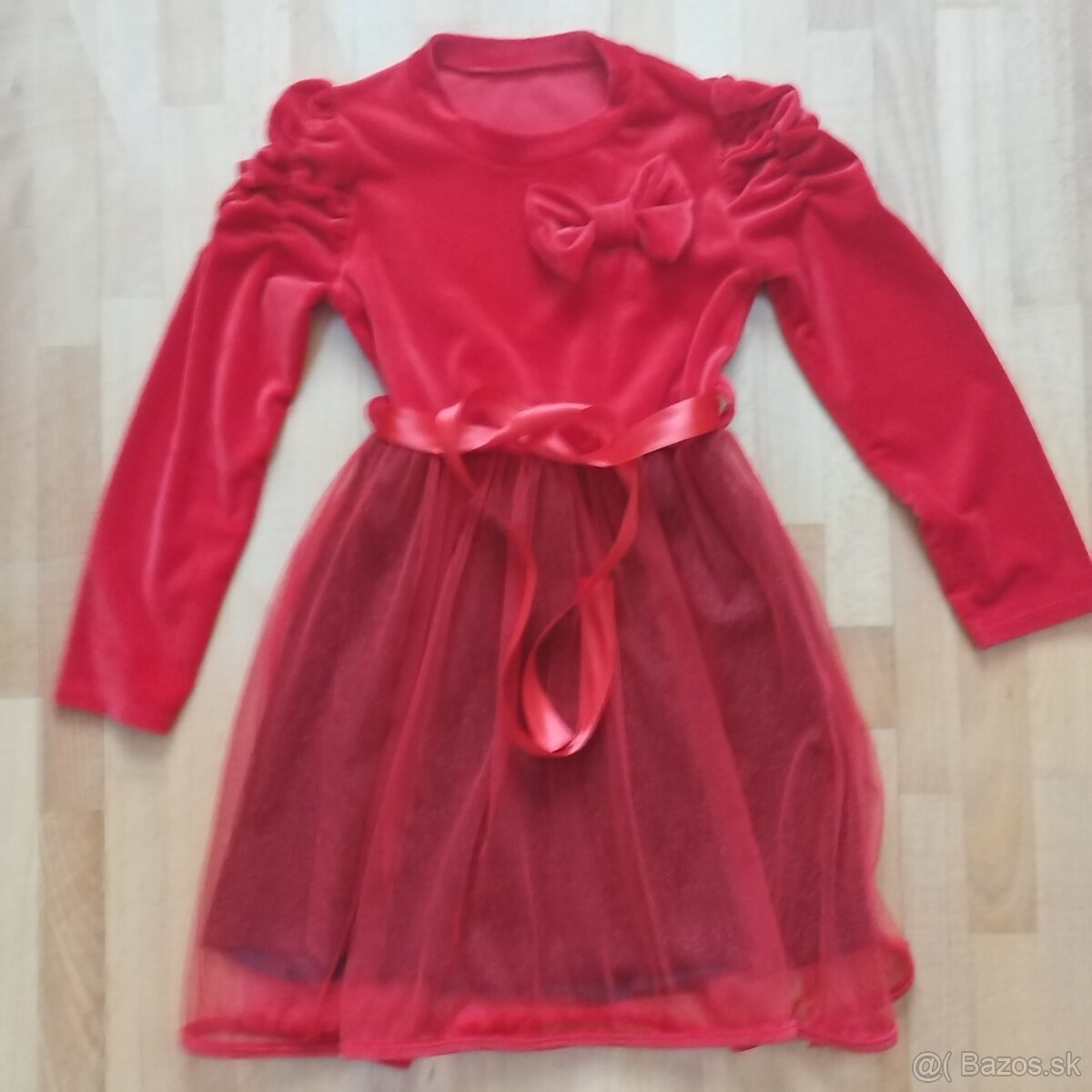 Dievčenské šaty premerane pozrite fotky