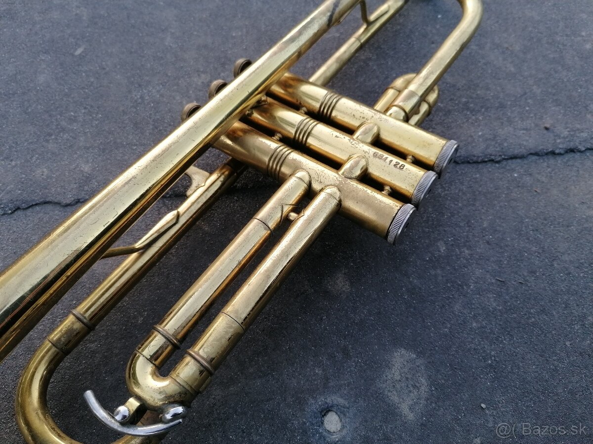 Predám starožitná trubka Cor ton