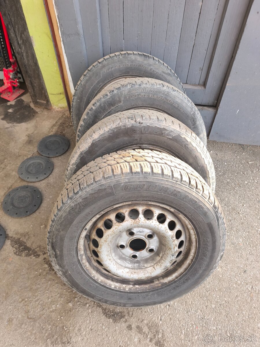 Predám sadu kolies vw Transporter 5x120 r16