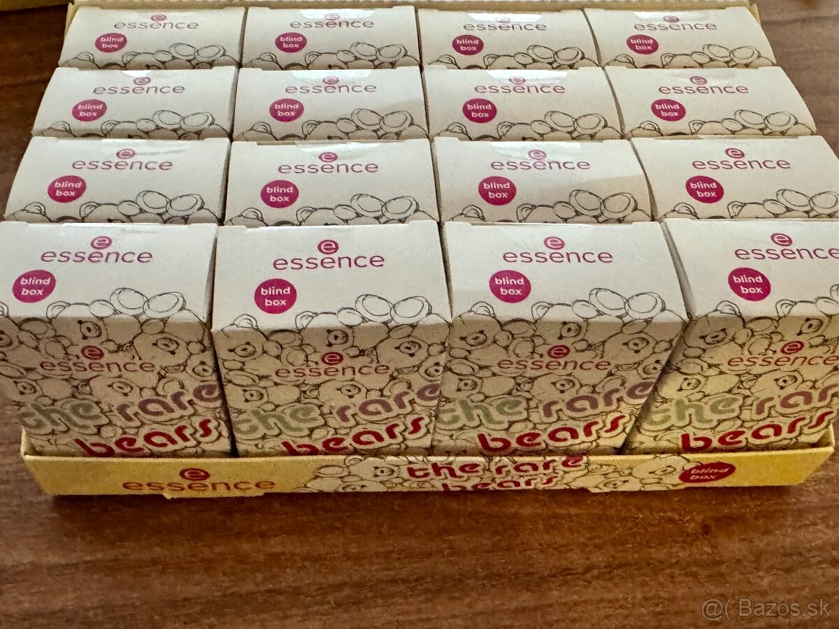 Essence Rare Bears -Lesk na pery BLIND BOX