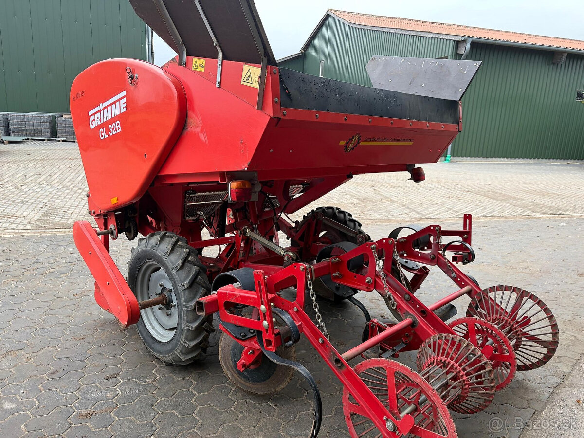 Zemiakový sadzač Grimme GL 32 B, rok 2002 – TOP stav