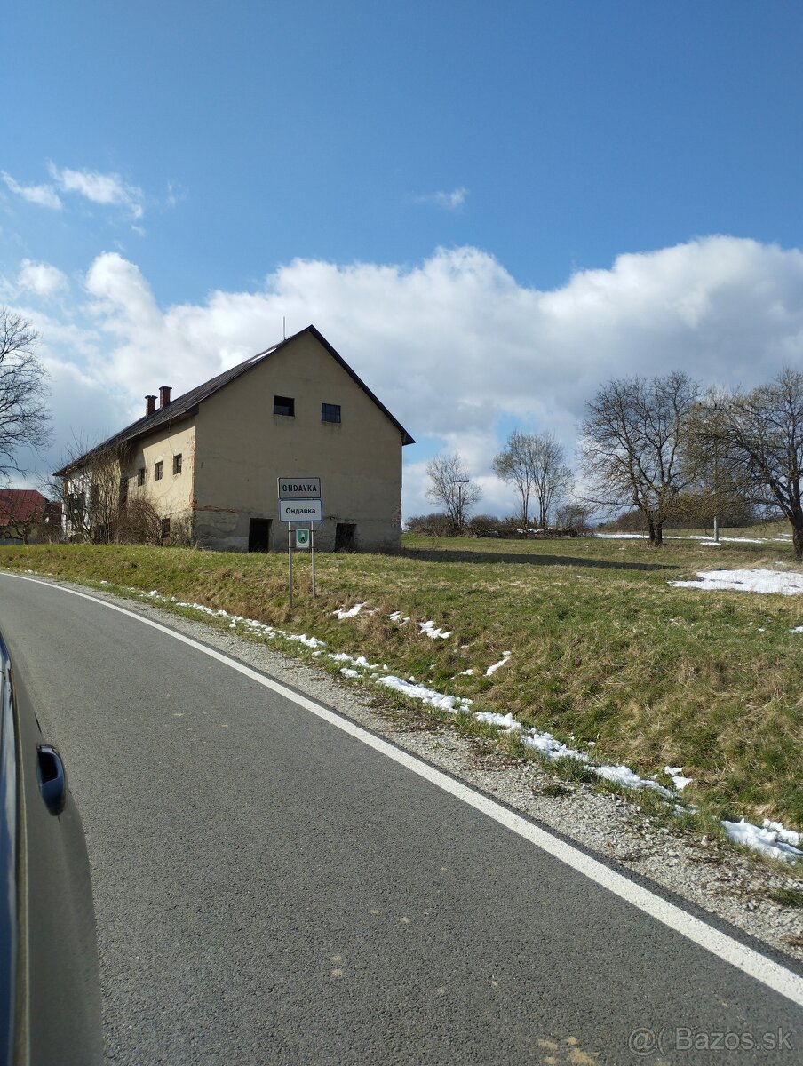 Budovy
