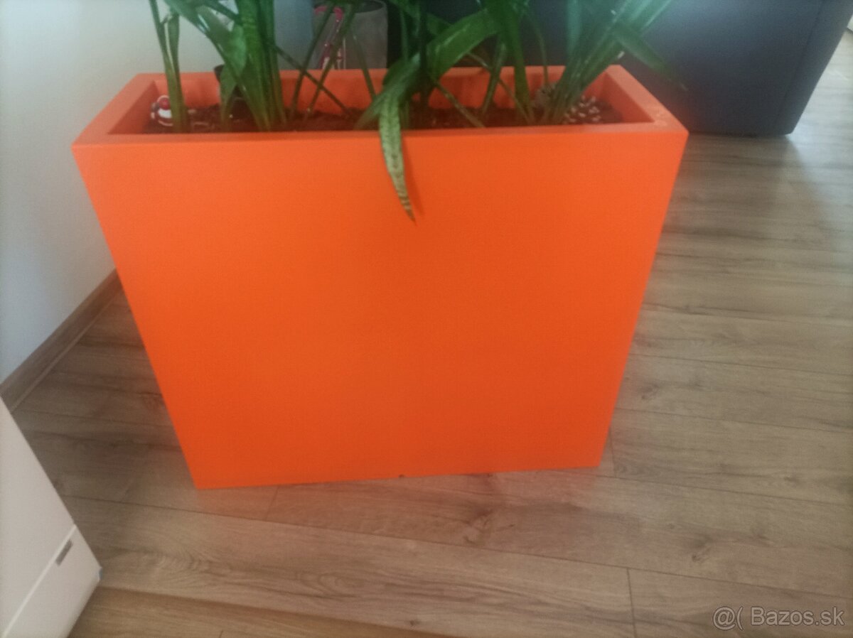 Vysoký kvetináč