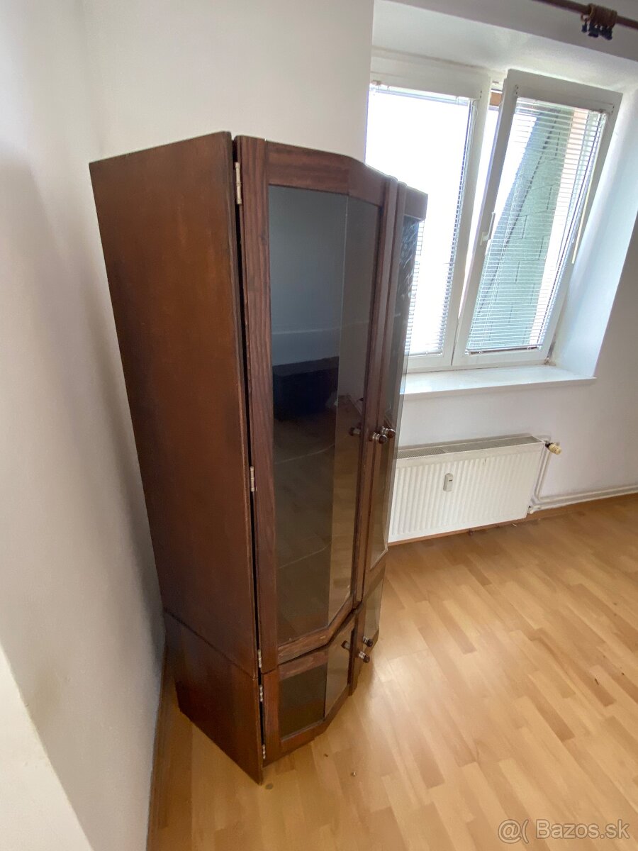 Obývacia stena