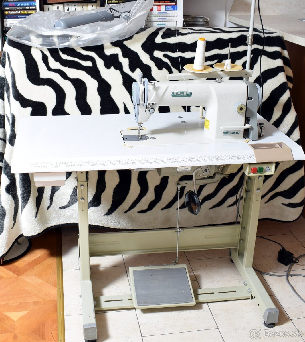 Siruba L818F-M1 profesionalny sijaci stroj