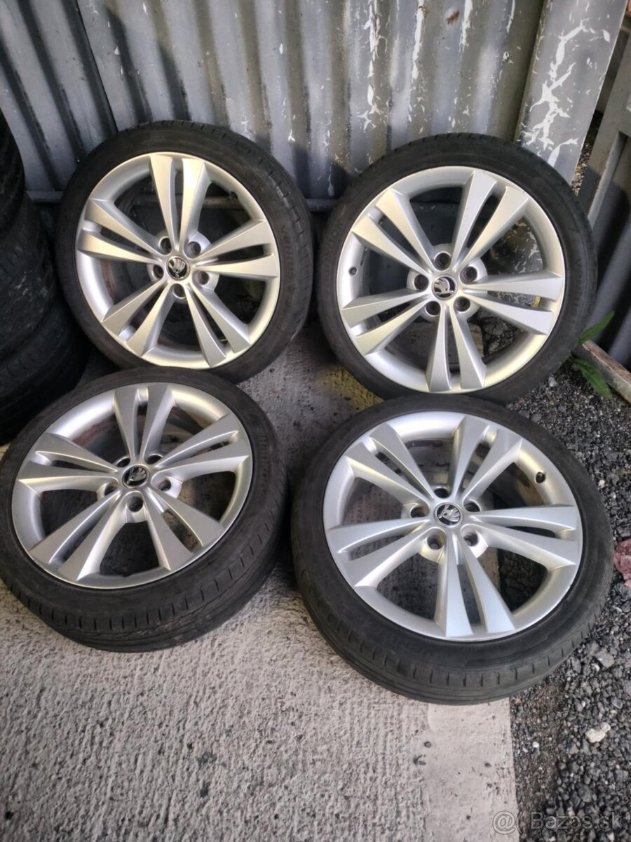 4ks alu disky orig. Škoda 5x112 R18 pneu 225/40