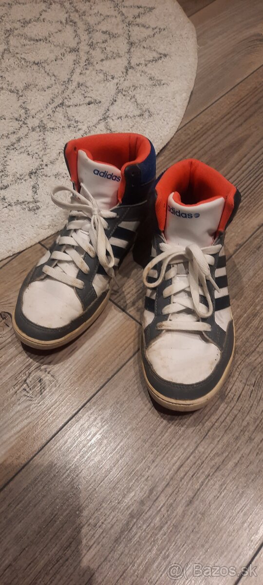 Adidas členkove botasky - 38 ,Umbro kopačky 3.5