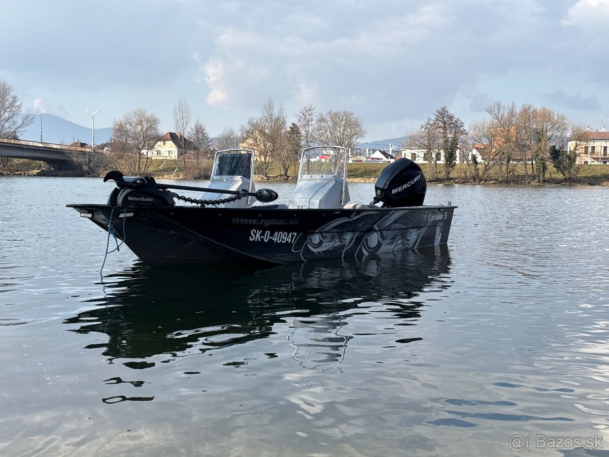 Loď corallo 5