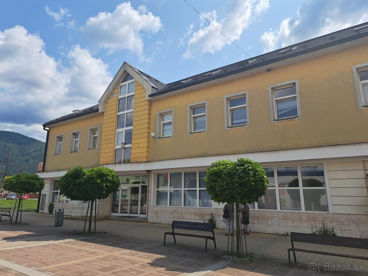 Obchodný priestor 250 m2, na pešej zóne, Vrútky