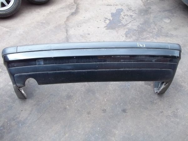 bmw e36 zadny naraznik rôzne farby -