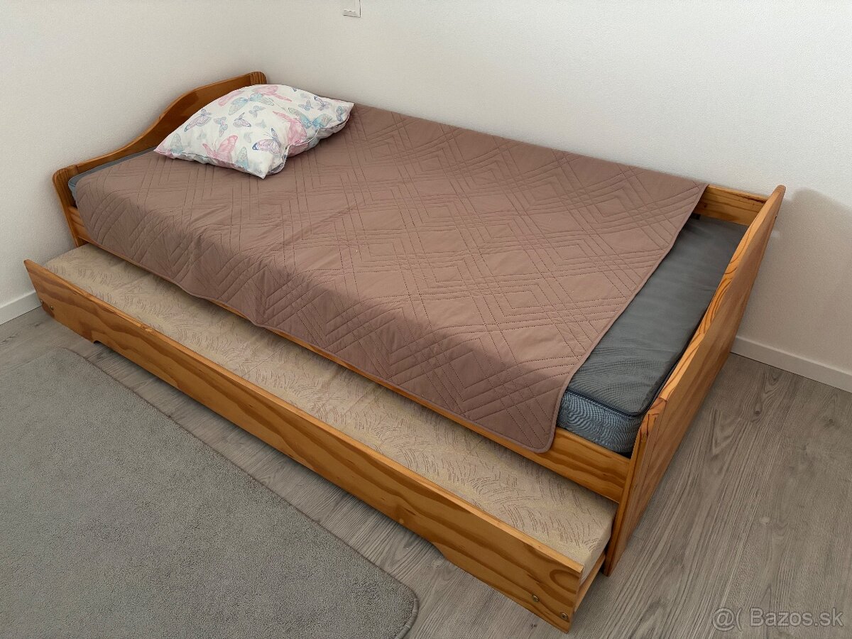 Posteľ z masívu 200x90