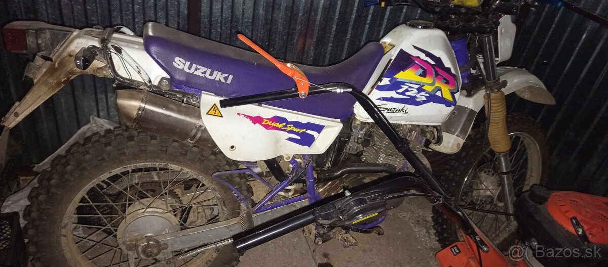 Suzuki dr 125
