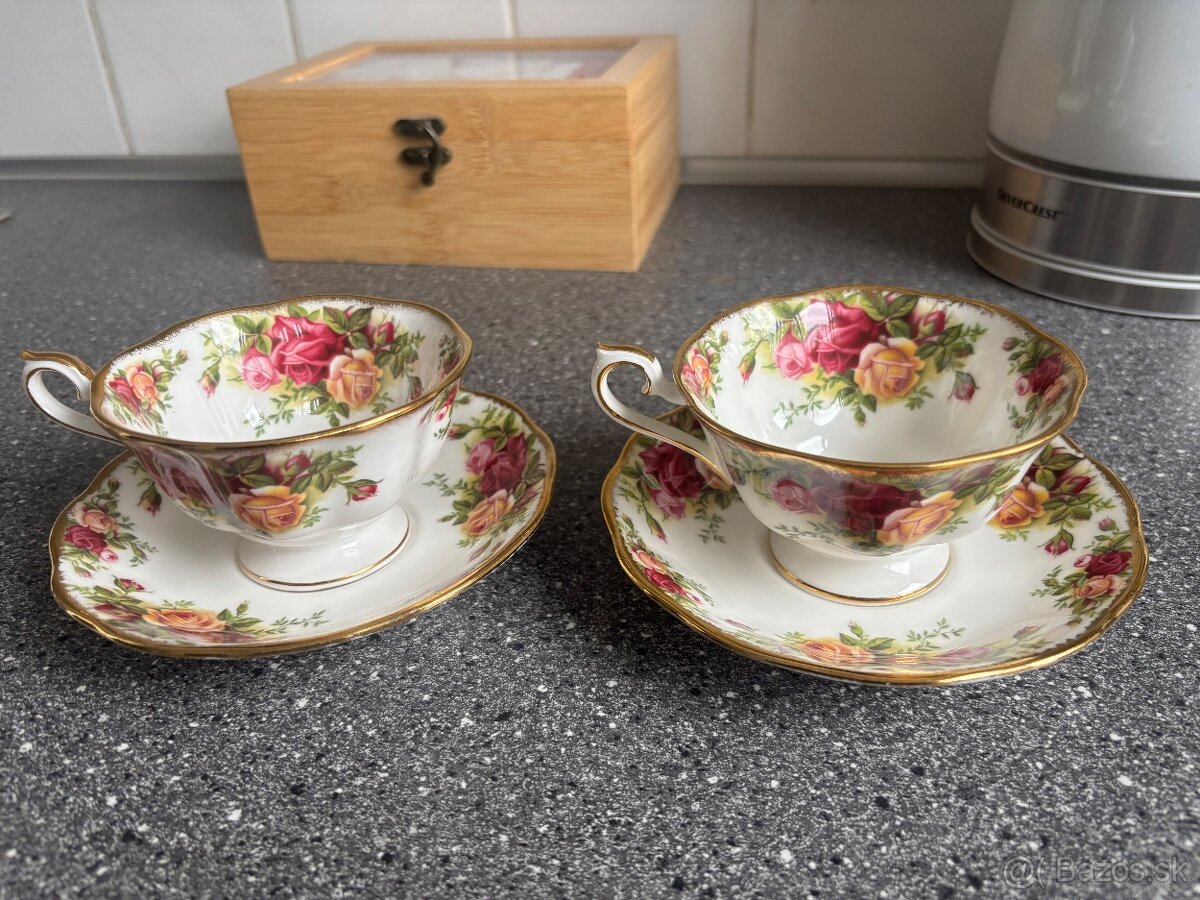 Porcelánové šálky s tanierikom